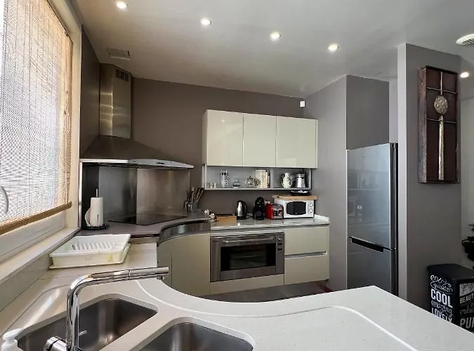 Le Victoria Iii - Point - 105m2 Νανσύ